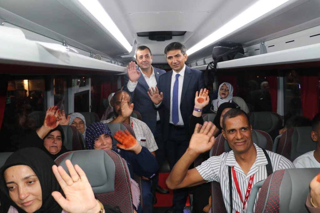 94 ENGELLİ VATANDAŞ UMREYE UĞURLANDI