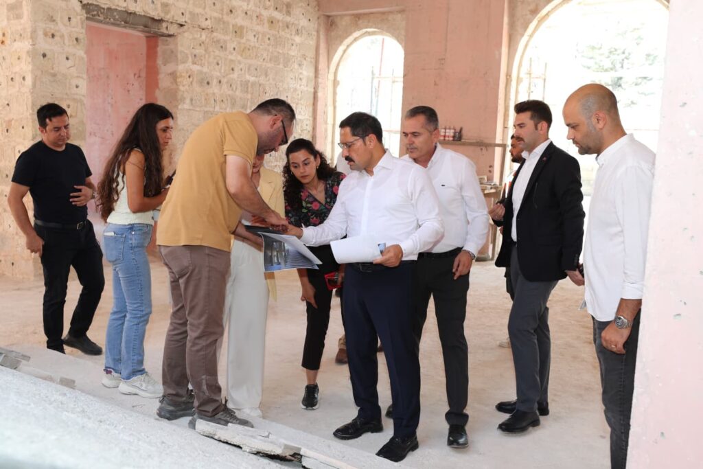 VALİ MASATLI, RESTORASYONU SÜREN TARİHİ YAPILARI İNCELEDİ