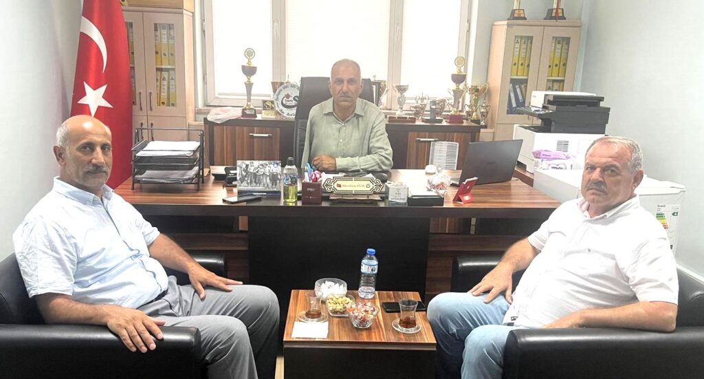 BAYRAKDAR’DAN AHDE VEFA ZİYARETLERİ