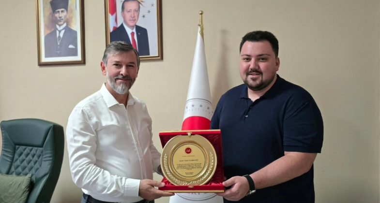 İL MÜFTÜSÜ DERECEYE GİREN DİN GÖREVLİLERİNİ MAKAMINDA KABUL ETTİ