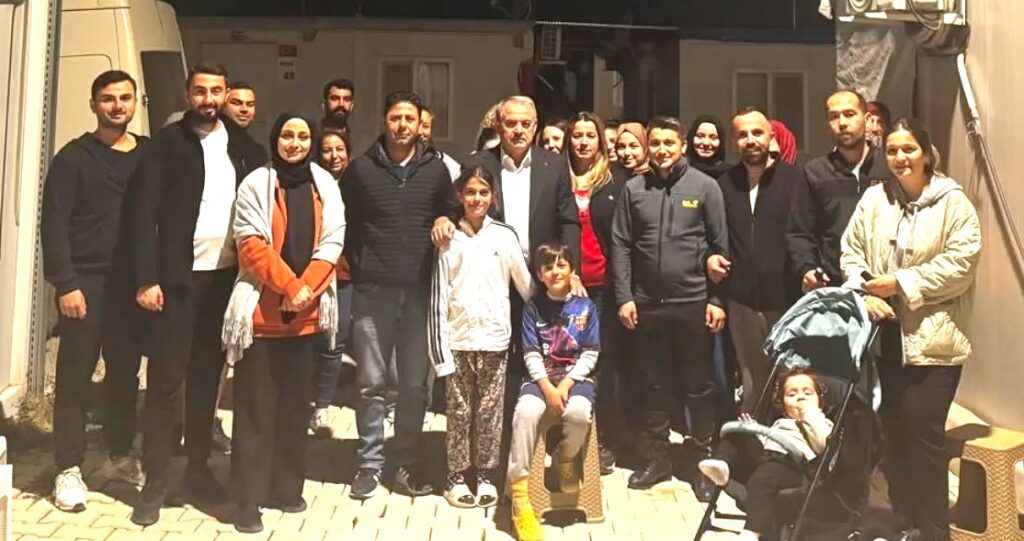 AŞK İLE ÇALIŞAN İÇİN MESAİ SAATLERİ YETMEYEBİLİR