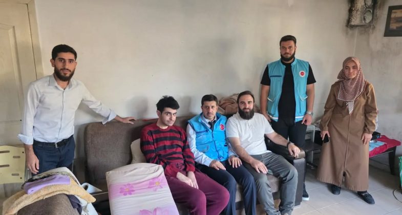 İL MÜFTÜLÜĞÜ VE TDV’DEN EVİNDEN ÇIKAMAYAN GENCE UMUT ELİ