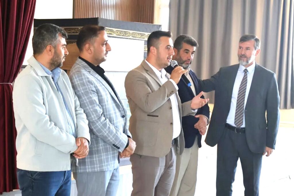 UMRECİLERE EĞİTİM SEMİNERİ VERİLDİ