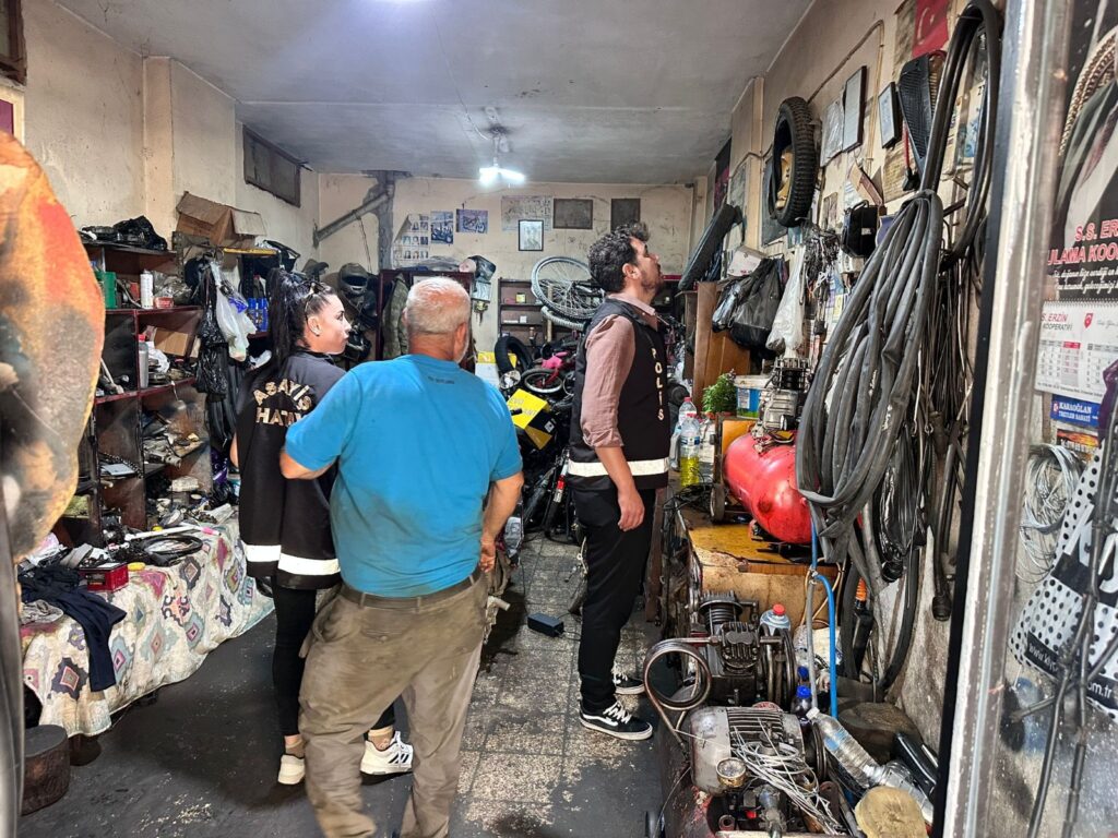 İSKENDERUN İLÇESİNDE MOTOSİKLET TAMİRHANELERİ DENETLENDİ