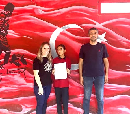 “AİLE” TEMALI YARIŞMALARDA ALTINÖZÜLÜ ÖĞRENCİLERDEN BÜYÜK BAŞARI