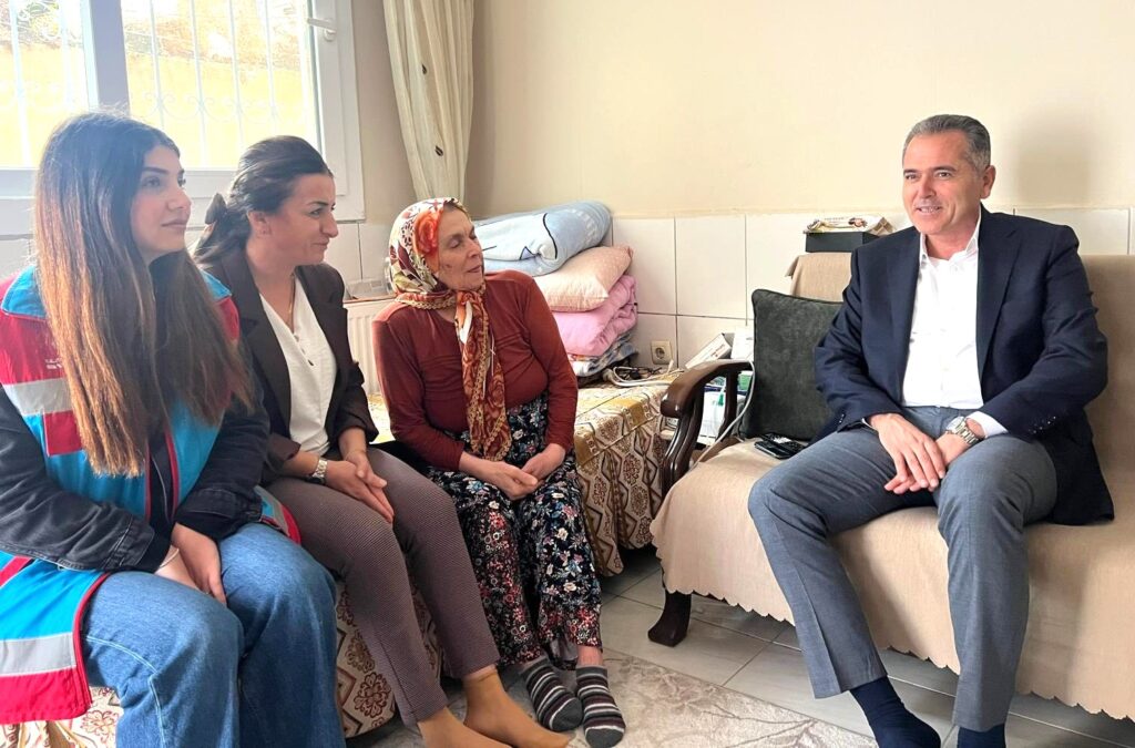 KAYMAKAM AKDAŞ’TAN ÇINARLARA ANLAMLI ZİYARET
