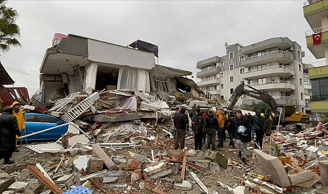 NİLÜFER APARTMANI’NIN DEPREMDE YIKILMASINA İLİŞKİN DAVANIN DURUŞMASI GÖRÜLDÜ