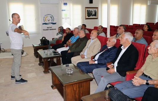 ZEYTİN YETİŞTİRİCİLİĞİ VE BUDAMA EĞİTİMİ ATB’DE GERÇEKLEŞTİRİLDİ