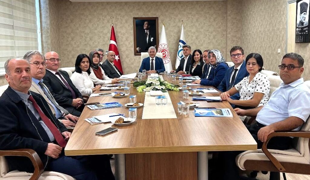 SGK HATAY İL MÜDÜRLÜĞÜ’NDE AYLIK İSTİŞARE TOPLANTISI YAPILDI