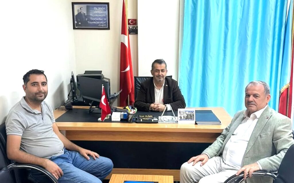 BAYRAKDAR, OKUL ZİYARETLERİNİ SÜRDÜRDÜ