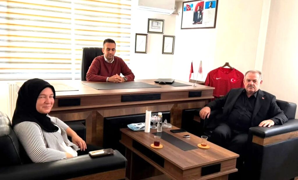 BAYRAKDAR’DAN ÖZEL EĞİTİM KURUMLARINA ANLAMLI ZİYARET