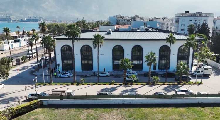 İSKENDERUN KÜTÜPHANELERİNE KAVUŞUYOR!