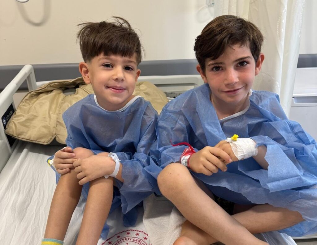 ADNAN VE ÖMER AYKAN ERKEKLİĞE İLK ADIMI ATTILAR