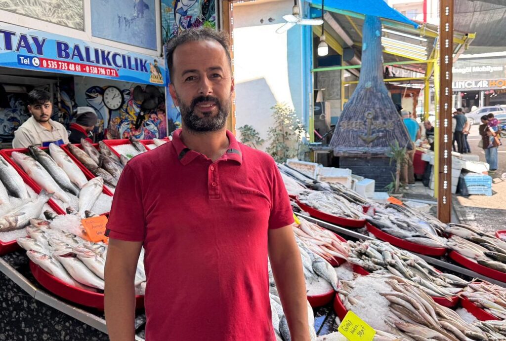 TEKNENİN HALATINA KÖPEK BALIĞI DOLANDI