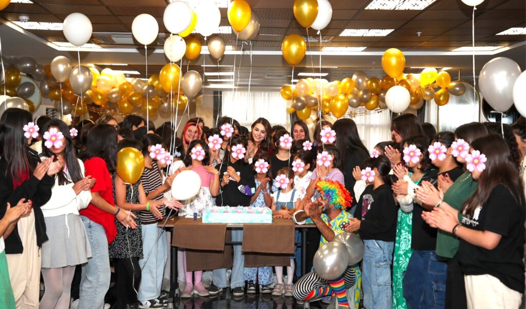 MASATLI’DAN KIZ ÇOCUKLARINA ŞEFKAT ELİ