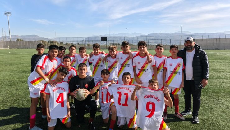 HATAY MEDENİYETLERDEN 4 GOLLÜ ZAFER