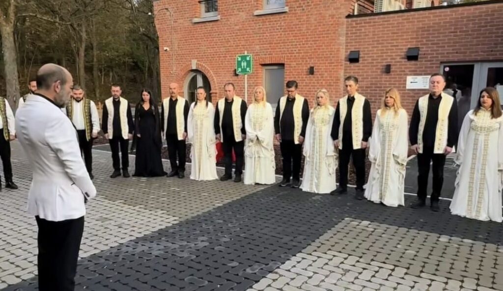 MEDENİYETLER KOROSU ATATÜRK’Ü BRÜKSEL’DE ANDI